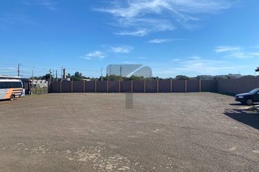 Sal&atilde;o Comercial &agrave; venda - 1614m&sup2; - Loteamento Comercial e Residencial Cataratas