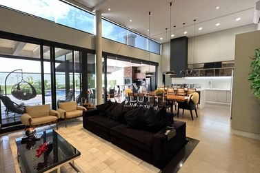 Casa &agrave; venda - 407m&sup2; - Condom&iacute;nio Residencial Reserva Igua&ccedil;u