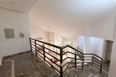 Sobrado &agrave; venda - 450m&sup2; - Jardim Polo Centro