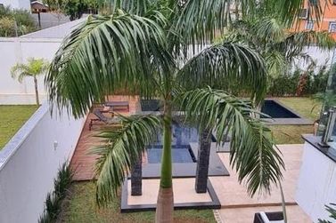 Casa &agrave; venda - 580m&sup2; - Centro