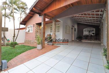 Casa &agrave; venda - 205m&sup2; - Cj Res Apor&aacute;