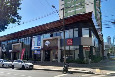 Sal&atilde;o Comercial para alugar - 157m&sup2; - Centro