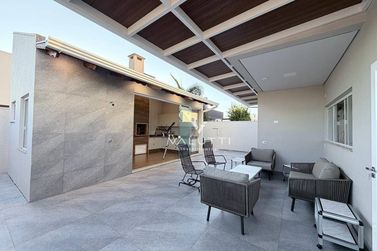 Casa &agrave; venda - 260m&sup2; - Condom&iacute;nio Terras Alpha I