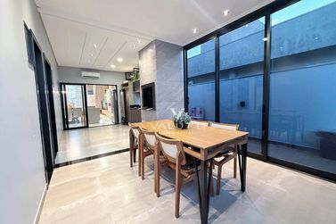 Casa &agrave; venda - 178m&sup2; - Condominio Horizontal Fechado Araras