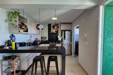 Apartamento &agrave; venda - 131m&sup2; - Edif&iacute;cio Residencial Esmeralda