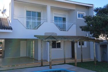 Sobrado &agrave; venda - 180m&sup2; - Jardim Naipi