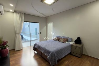 Sobrado &agrave; venda - 609m&sup2; - Condom&iacute;nio Residencial Castel Franco
