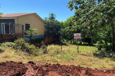 Terreno &agrave; venda - 360m&sup2; - Maracan&atilde;