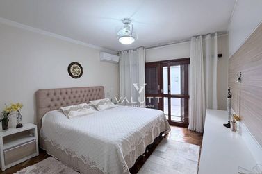 Casa &agrave; venda - 388m&sup2; - Condom&iacute;nio Vila Residencial B