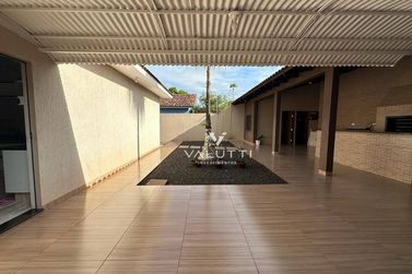 Casa &agrave; venda - 250m&sup2; - Jardim Dona F&aacute;tima Osman