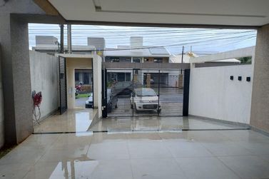 Sobrado &agrave; venda - 215m&sup2; - Yolanda