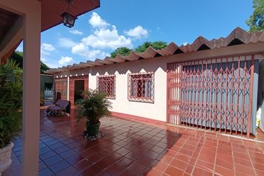 Ch&aacute;cara &agrave; venda - 150m&sup2; - Mata Verde