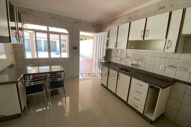 Casa &agrave; venda - 395m&sup2; - Jardim Panorama