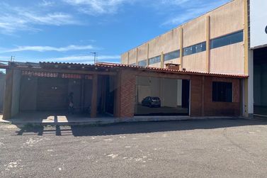 Sal&atilde;o Comercial &agrave; venda - 1614m&sup2; - Loteamento Comercial e Residencial Cataratas