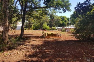 Terreno para alugar - 1800m&sup2; - Centro