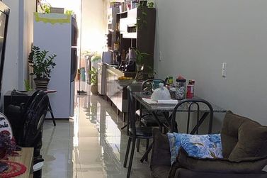 Casa &agrave; venda - 70m&sup2; - Parque Ouro Verde