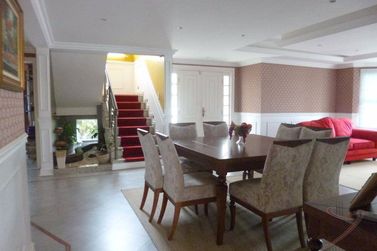 Sobrado &agrave; venda - 595m&sup2; - Condom&iacute;nio Residencial Solar das Cris&aacute;lidas