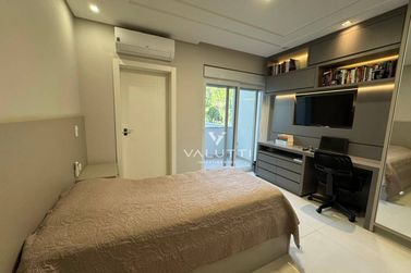 Sobrado &agrave; venda - 495m&sup2; - Condom&iacute;nio Arco de Paris