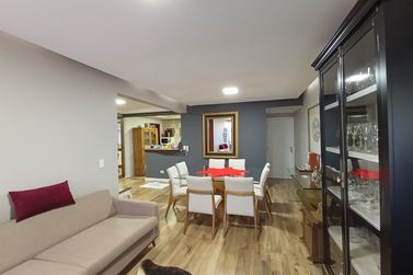Apartamento &agrave; venda - 133m&sup2; - Centro