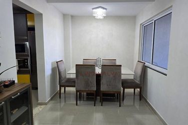 Sobrado &agrave; venda - 200m&sup2; - Jardim Itamaraty
