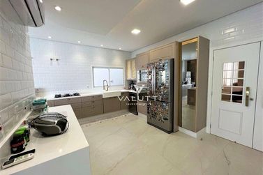 Sobrado &agrave; venda - 330m&sup2; - Condom&iacute;nio Residencial Vila A Park
