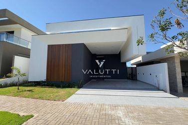 Casa &agrave; venda - 202m&sup2; - Condom&iacute;nio Residencial Villa Firenze