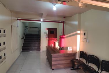 Sala Comercial para alugar - 64m&sup2; - Centro
