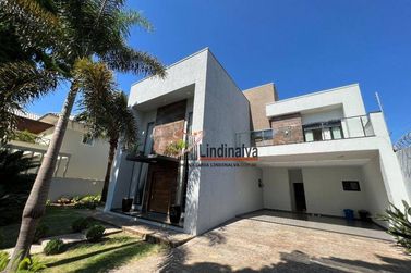 Sobrado &agrave; venda - 397m&sup2; - Condom&iacute;nio Residencial Village Igua&ccedil;u