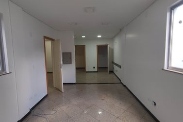 Sala Comercial &agrave; venda - 839m&sup2; - Centro