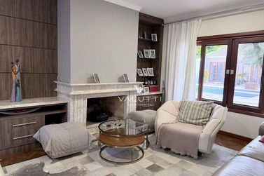 Casa &agrave; venda - 388m&sup2; - Condom&iacute;nio Vila Residencial B