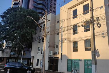Sala Comercial para alugar - 64m&sup2; - Centro