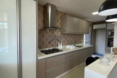 Casa &agrave; venda - 202m&sup2; - Jardim Bandeirantes