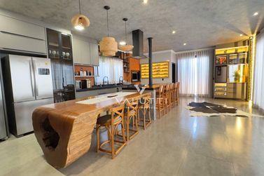 Casa &agrave; venda - 267m&sup2; - Condom&iacute;nio Arco de Paris