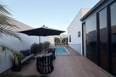 Casa &agrave; venda - 178m&sup2; - Condominio Horizontal Fechado Araras