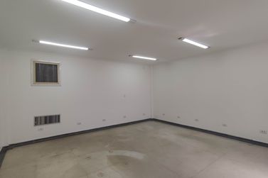 Sala Comercial &agrave; venda - 839m&sup2; - Centro