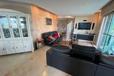 Apartamento &agrave; venda - 176m&sup2; - Centro