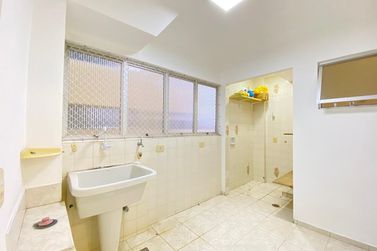 Apartamento &agrave; venda - 122m&sup2; - Centro