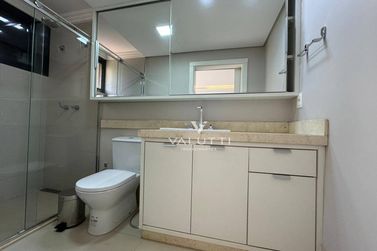 Casa &agrave; venda - 382m&sup2; - Condom&iacute;nio Vila Residencial B