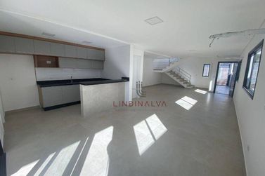 Sobrado &agrave; venda - 300m&sup2; - Jardim Petr&oacute;polis