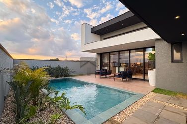 Casa &agrave; venda - 284m&sup2; - Carim&atilde;