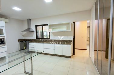 Casa &agrave; venda - 373m&sup2; - Condom&iacute;nio Solar das Palmeiras