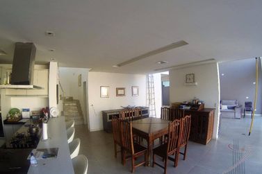 Sobrado &agrave; venda - 303m&sup2; - Condom&iacute;nio Horizontal Fechado Arco de Paris