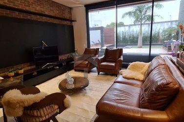 Casa &agrave; venda - 580m&sup2; - Centro