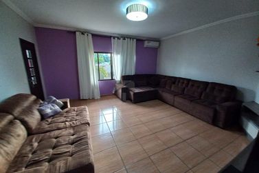 Casa &agrave; venda - 242m&sup2; - Bourbon