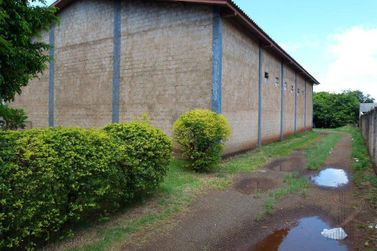 Sal&atilde;o Comercial &agrave; venda - 1180m&sup2; - Parque S&atilde;o Louren&ccedil;o
