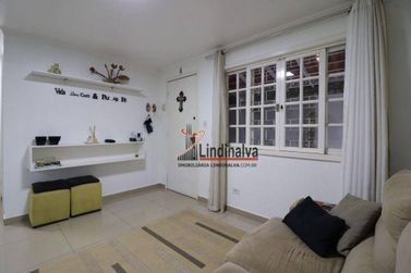 Casa &agrave; venda - 205m&sup2; - Cj Res Apor&aacute;