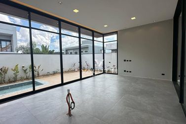 Casa &agrave; venda - 202m&sup2; - Condom&iacute;nio Residencial Villa Firenze