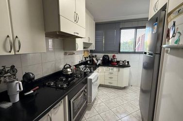 Apartamento &agrave; venda - 220m&sup2; - Edif&iacute;cio Falls Garden