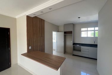Apartamento &agrave; venda - 102m&sup2; - Centro