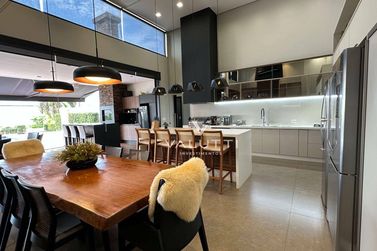 Casa &agrave; venda - 407m&sup2; - Condom&iacute;nio Residencial Reserva Igua&ccedil;u
